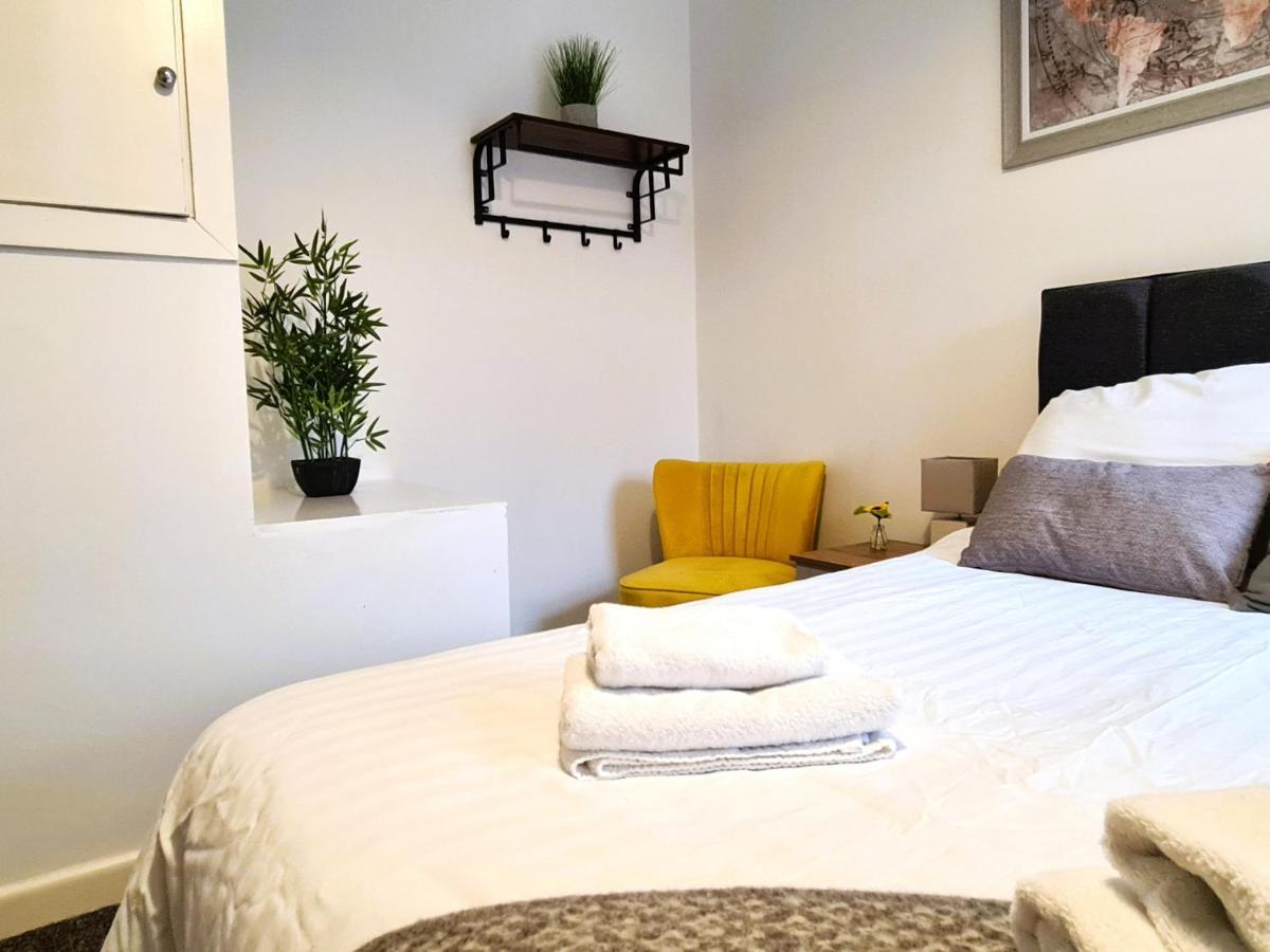 Tower Views 2 Bedroom House With Private Parking Blackpool Exteriér fotografie